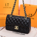 Chanel ℂ𝔽 𝗖𝗹𝗮𝘀𝘀𝗶𝗰 𝗙𝗹𝗮𝗽 in Black Lambskin